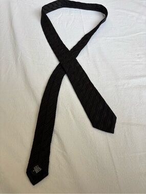Dolce & Gabbana Black Textured Skinny Tie